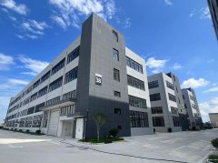 獨門獨院送院子廠房出售，50年全新廠房